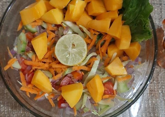 Simple Way to Prepare Speedy Tropical Mango Salad❤😍🥭