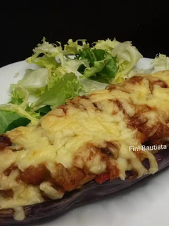 Una foto de Berenjena rellena de zaramandoña con bacalao