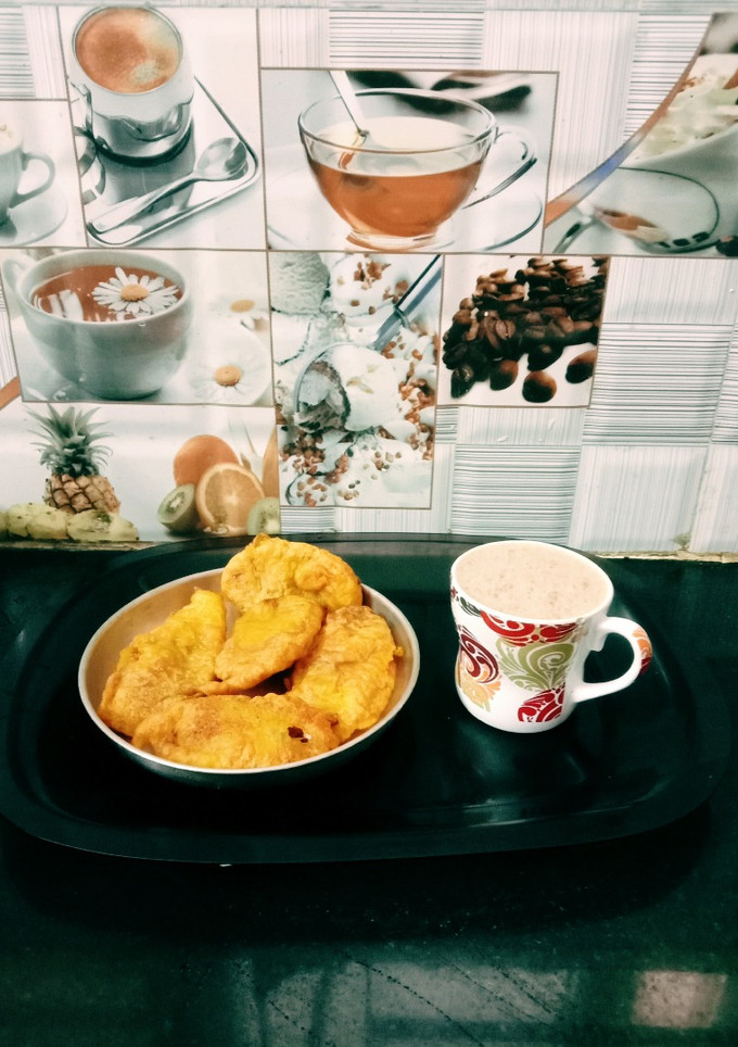 கேரளா டீ க்கடை பழம்பொரி (Pazhampori recipe in tamil) செய்முறை முக்கிய புகைப்படம்