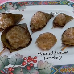 A picture of Steamed Banana Dumplings (Kumbilappam).
