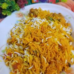 A picture of Chicken Degi qorma Biryani my version.