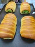 Bread cake