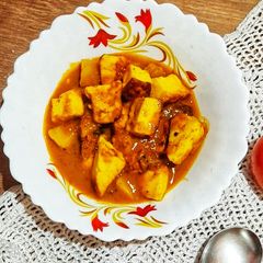 A picture of Aloo Paneer Masala.