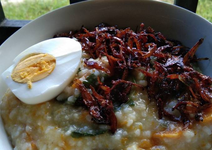 Bubur manado ala sarapan pagi keluarga saya