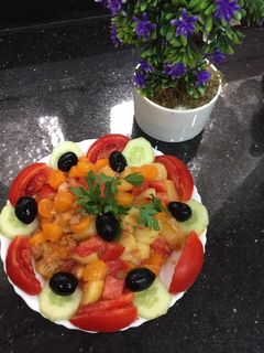 صورة لوصفة سلطة صيفية خفيفة ظريفة 🥗🥗🥗🥗
