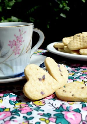Una foto de Galletitas de limón y lavanda
