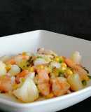 Ensalada de langostinos con vinagreta de lima y hierbabuena