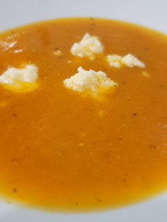 Una foto de Crema de zapallo y zanahoria
