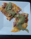 Torta de huevo navideña con salsa de aguacate aromática a lo ranchero