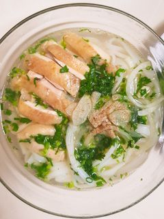 Hình của món Phở gà.
