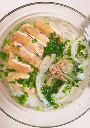 A picture of Chicken Pho.