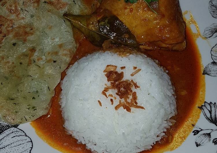 Get Lunch of Simple chicken curry