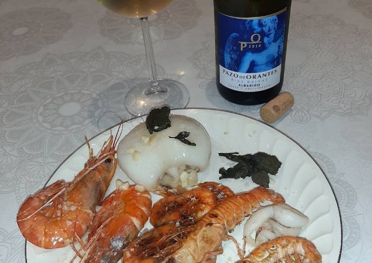 Plato combinado de productos del mar