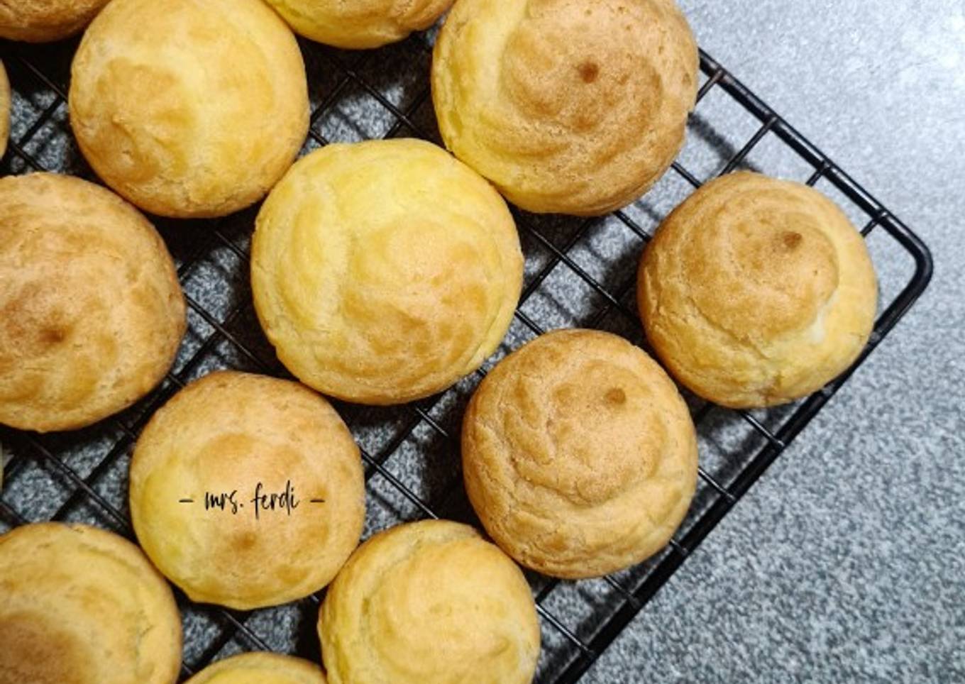 Eclair Milk Vla aka Kue Soes Takaran Gram. Anti gagal