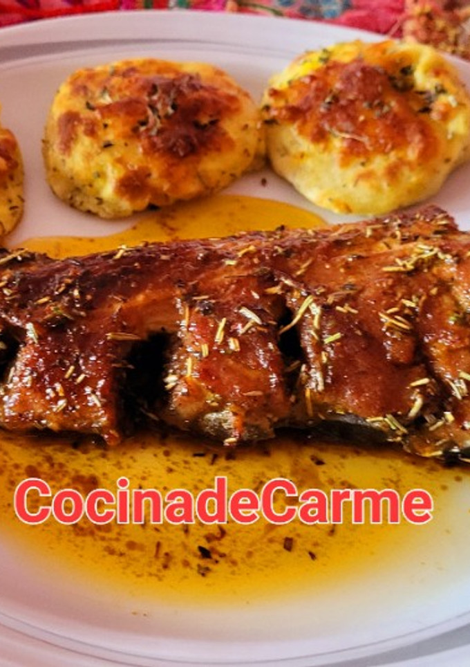 Una foto de Asado de churrasco de cerdo especiado con chimichurri