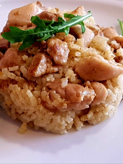 Una foto de Salteado de pollo y arroz al curry