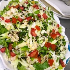 A picture of Easy iftar chicken salad.