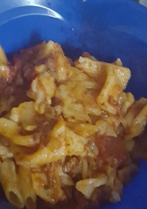 A picture of Crockpot baked ziti.