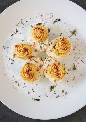 O poză a rețetei Ouă umplute (rețetă vegetală).