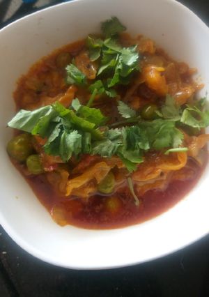 કોબીજ વટાણા નું શાક (Kobij Vatana Shak Recipe In Gujarati) રેસીપી મુખ્ય ફોટો