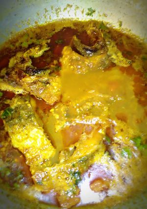 A picture of Telapiya curry.