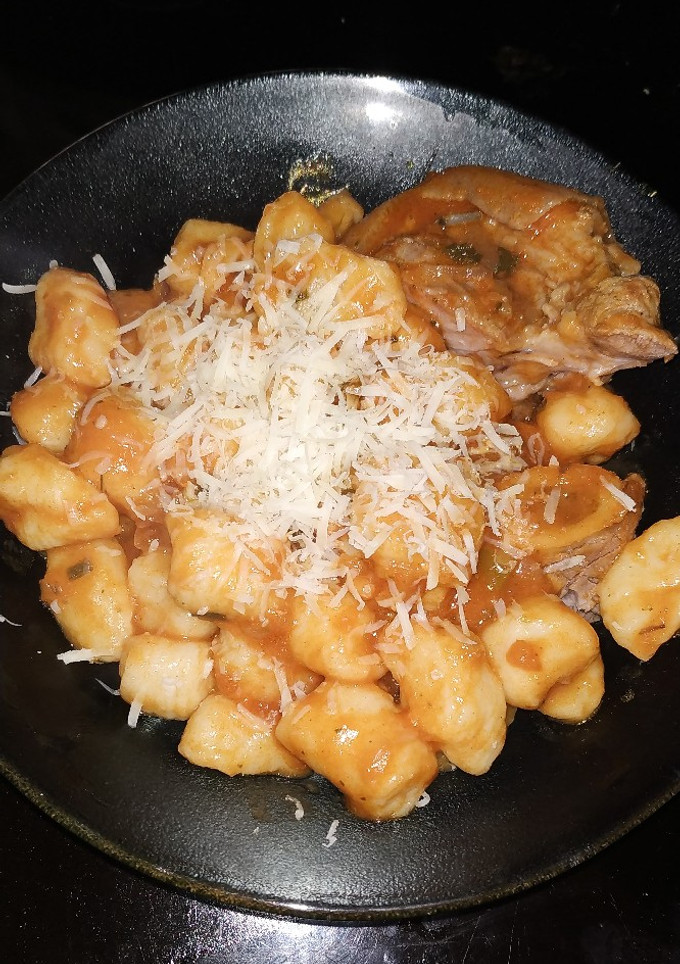 Una foto de Ñoquis de papa con salsa de osobuco (N°1: ñoquis)