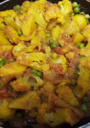 A picture of Couliflower curry.