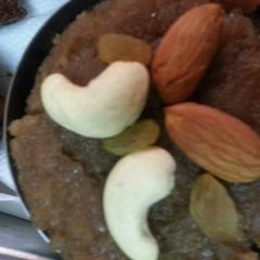 A picture of Karda Prashad aata halwa.