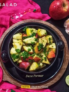 એપલ સલાડ (Apple Salad Recipe In Gujarati) રેસીપી મુખ્ય ફોટો