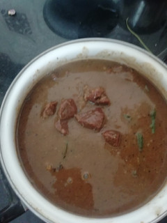 மட்டன் பெப்பர் க்ரேவி(mutton pepper gravy recipe in tamil) செய்முறை முக்கிய புகைப்படம்
