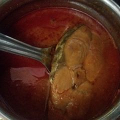 A picture of King fish kulambu seela.