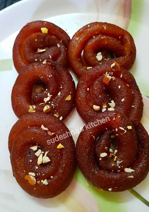 A picture of Chena Jalebi /Chanar Jilipi.