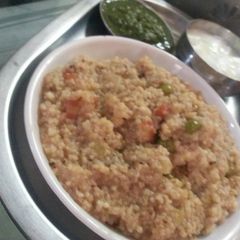 A picture of Vegetable daliya.