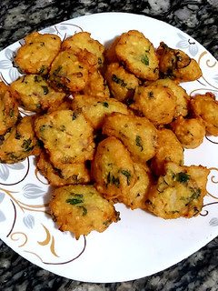 A picture of Dal vada.