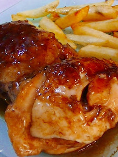 Una foto de Muslo de pollo en salsa de refresco, sin gluten