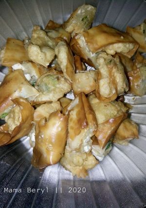 Foto resep Batagor Tahu Kulit Pangsit (Bumbu Kacang)