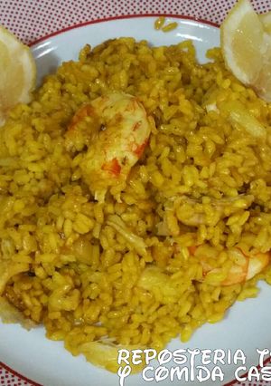 Una foto de Arroz de Cabut y Gambón