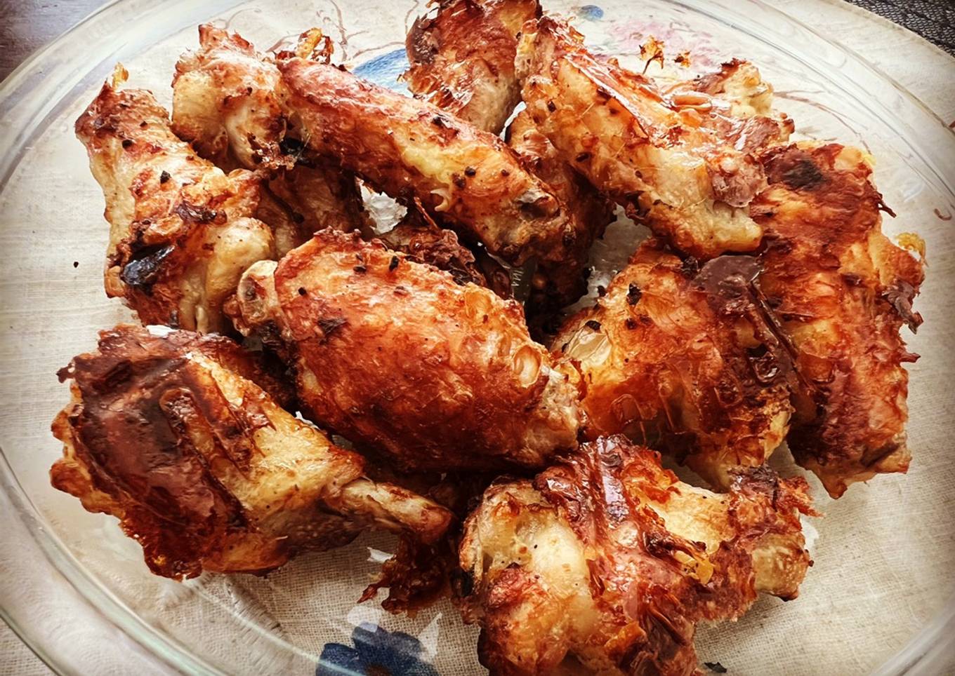 Crispy Garlic Pepper Air Fried Chicken Wings