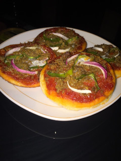 A picture of Mini cheeseless pizza 🍕.