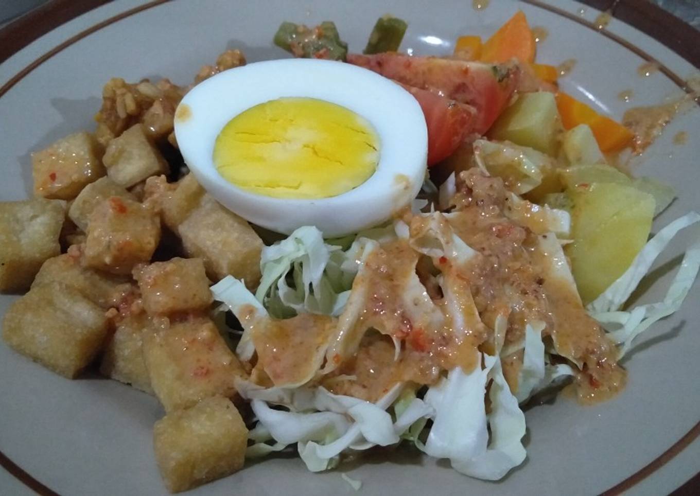 Gado Gado Solo
