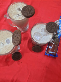ओरियो शेक (oreo shake recipe in Hindi) रेसिपी मुख्य फोटो