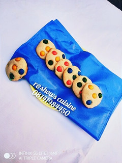 A picture of Rainbows cookies.