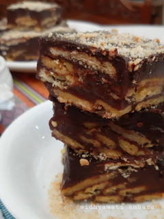 Foto resep Flourless Chocolate Cake (Kue coklat tanpa tepung/telur)