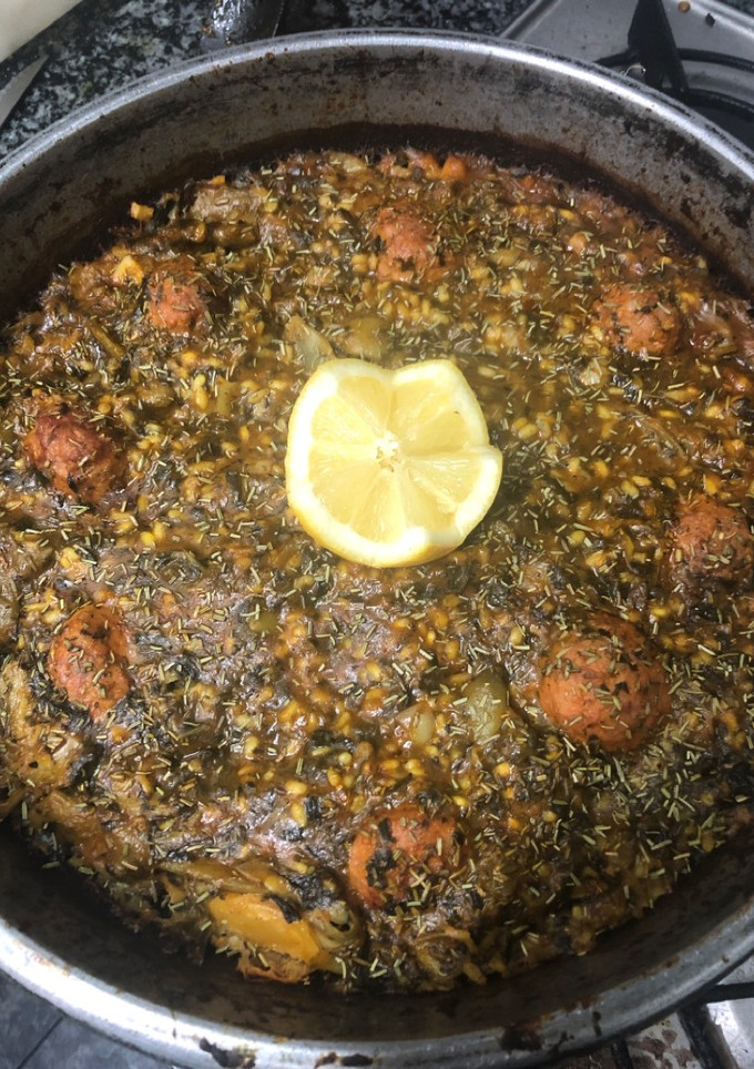 Una foto de 127. Paella de verduras y albóndigas (principal paella)
