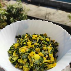 A picture of Spring onion sabzi (Hari pyaaz).