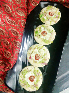A picture of Mini Pizza.