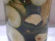Una foto de pepino agridulce