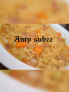 Indomie me kayan lambu ainihin hoton girkin