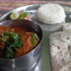 A picture of Egg curry.