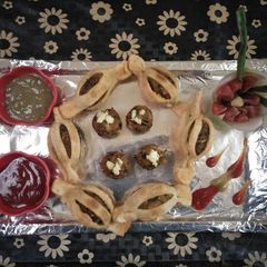 A picture of Navratan mix veg cheez corn kabab in toffee wrap 🍖.